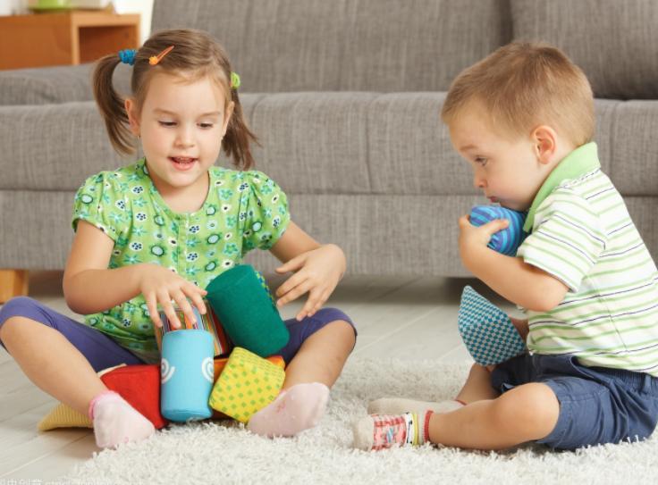 如何教育性格敏感多疑的孩子,自卑胆小敏感多疑的孩子怎么培养