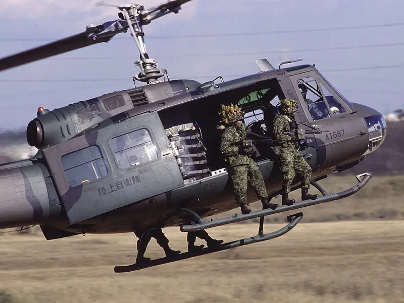 ah-6小鸟轻型直升机,武装型直11轻型直升机