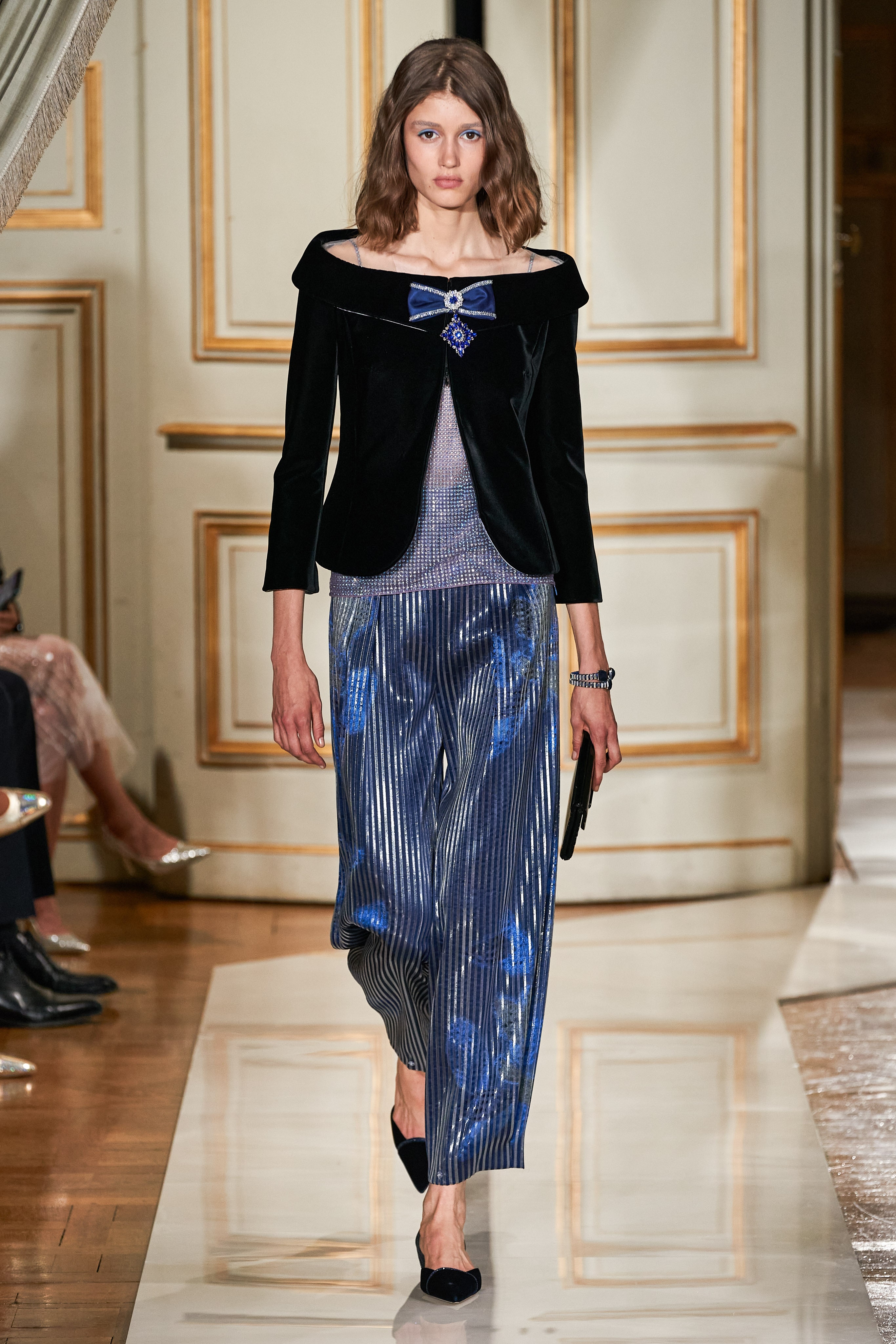 阿玛尼armani高定设计师,阿玛尼2018高定春夏女装