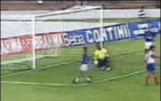 绿茵信仰罗纳尔多第三关花式,冲阵无双