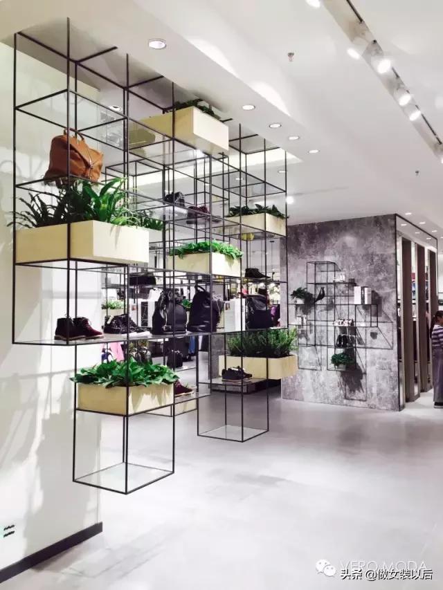 流水的衣服铁打的牛仔裤,流水的潮牌铁打的耐克