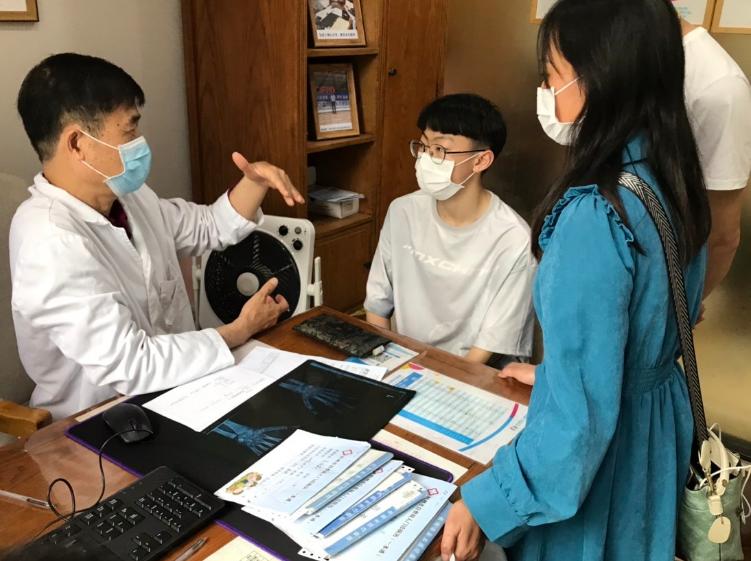 12岁女孩身高1.5米吃什么助长高,青少年喝牛奶吃鸡蛋能长高么