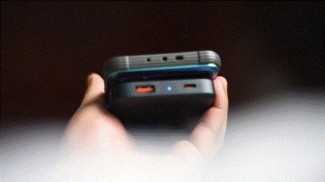 倍思磁吸无线充电宝20w快充专用,买倍思还是买绿联的磁吸充电宝