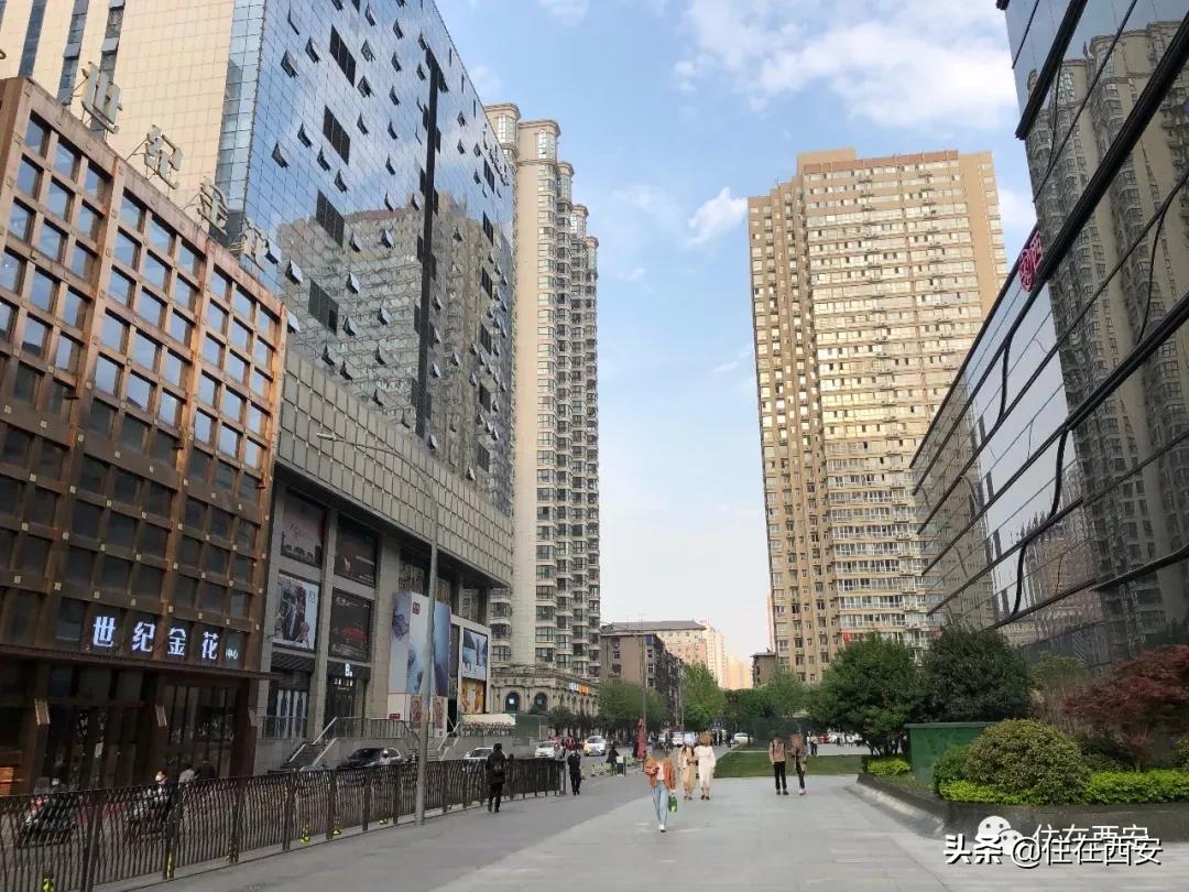 西安世纪金花钟楼店闭店,世纪金花为什么倒闭