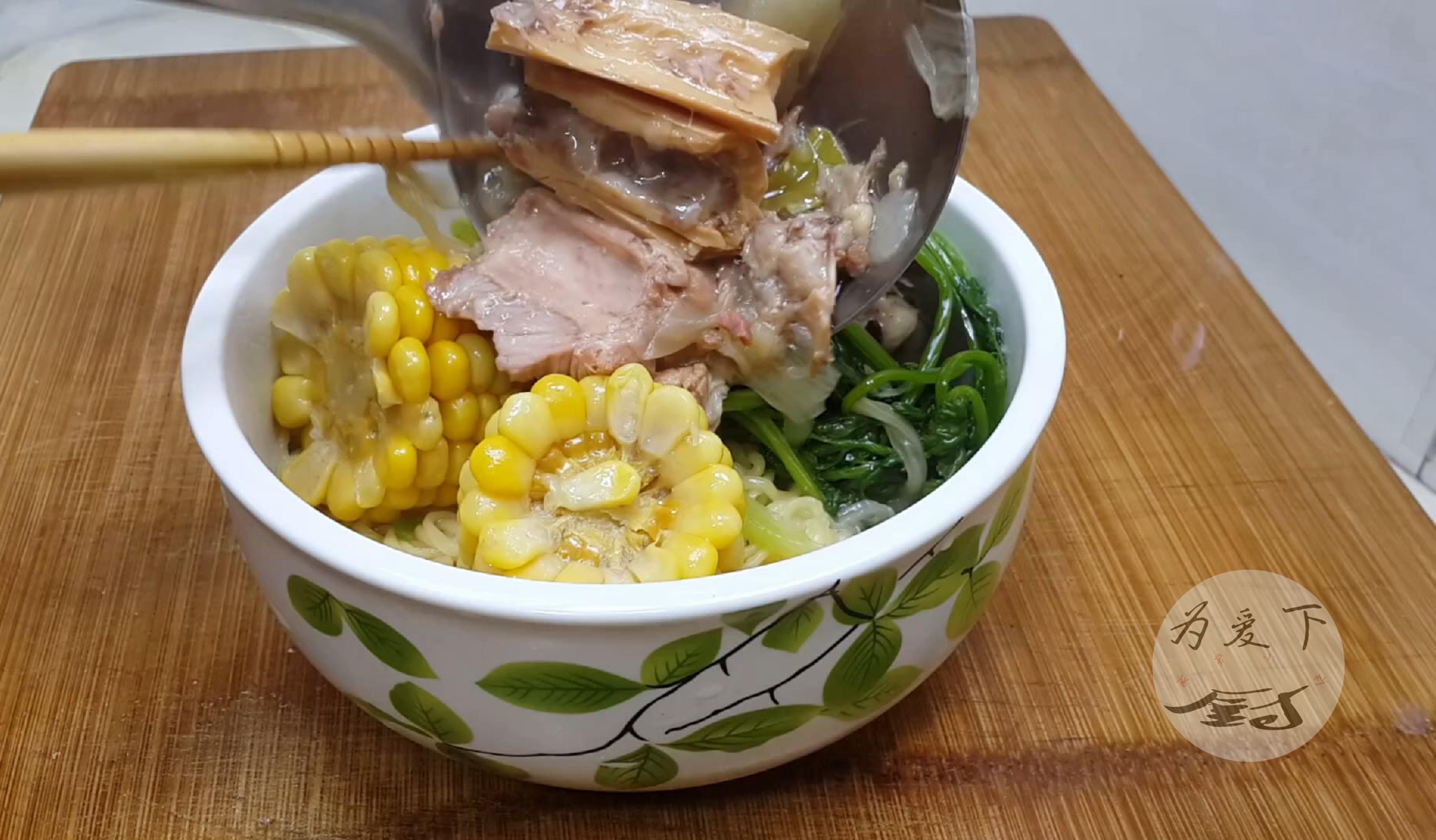 骨汤做法大全视频,骨汤做法商用