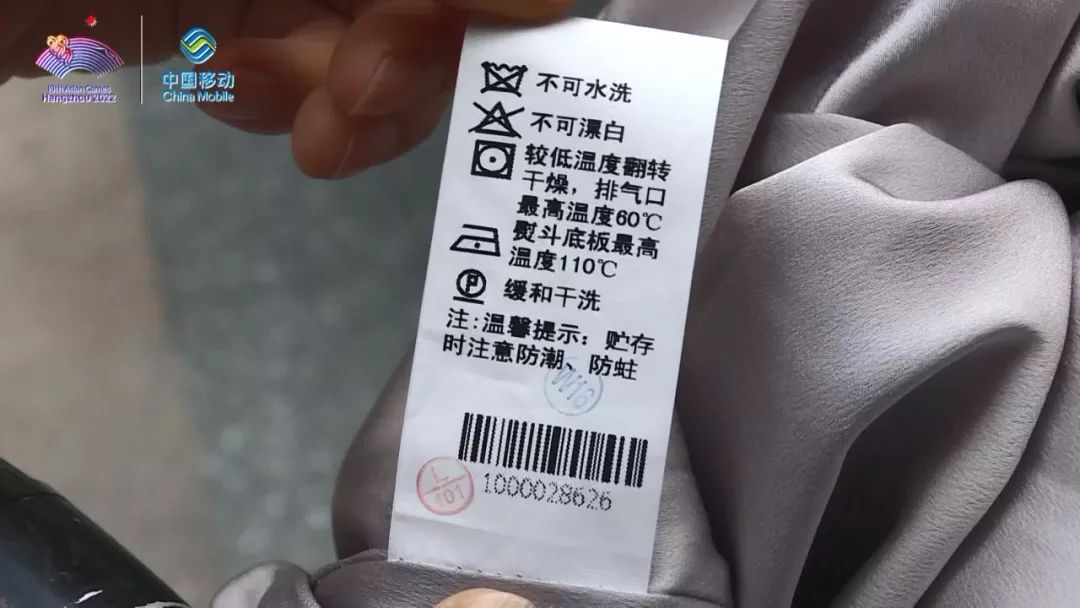 1万多买的连衣裙,1万元的裙子