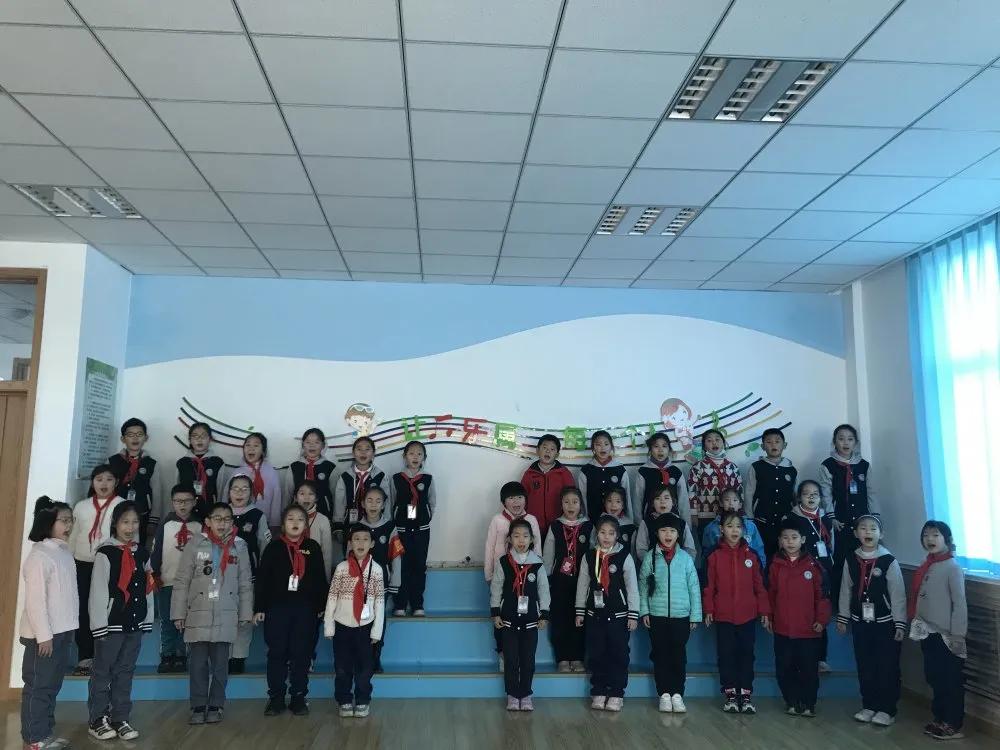 小学有特点的社团活动课,胶州市第六实验小学运动会