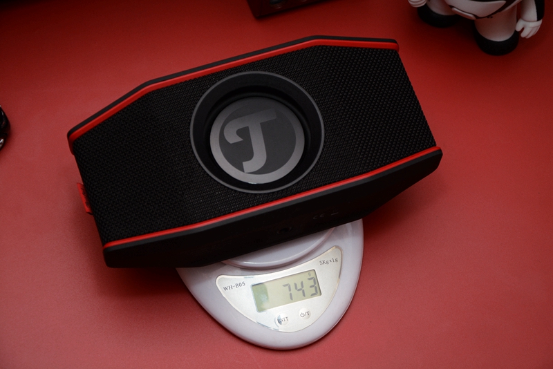 来自德国、IPX7防水、可双联配对，这款户外蓝牙音箱比JBL更硬汉