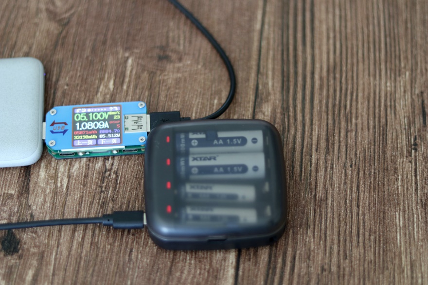 xtarvc4plus充电器评测,xtar1.5v充电电池质量好吗