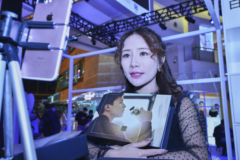 雅芳avon品牌历史,雅芳avon是哪个国家的品牌