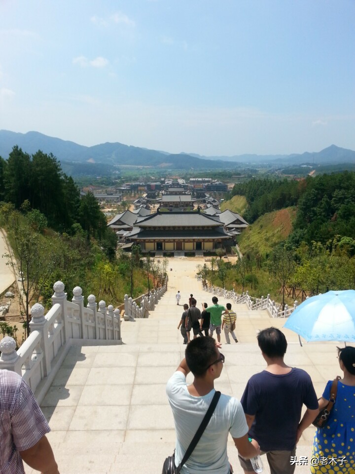 径山寺游山玩水,雨天游东林寺