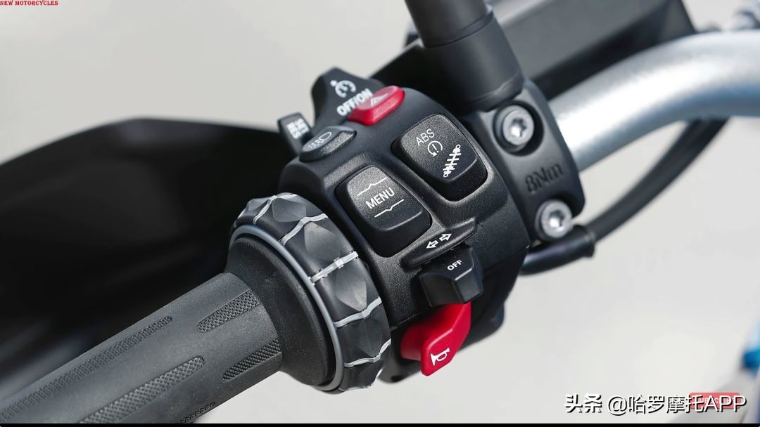 宝马全新水鸟1250adv落地价,宝马水鸟r落地价