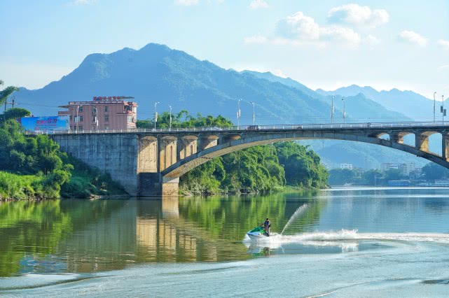 贺州旅游必去十大景点排名,贺州旅游十大最佳景点推荐