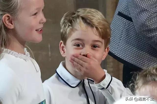 乔治小王子被嘲笑,乔治小王子跳舞