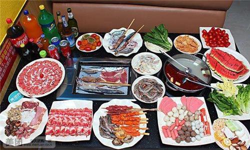 吃烤肉时服务员问你要不要换烤盘,吃烤肉服务员问你换不换纸的暗示