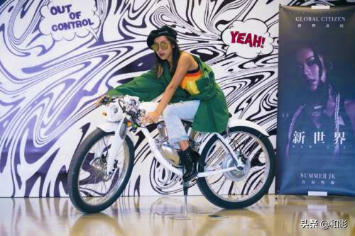 谢霆锋、谭维维、朴树、韩寒，这年头，明星也有骑电动车的情怀