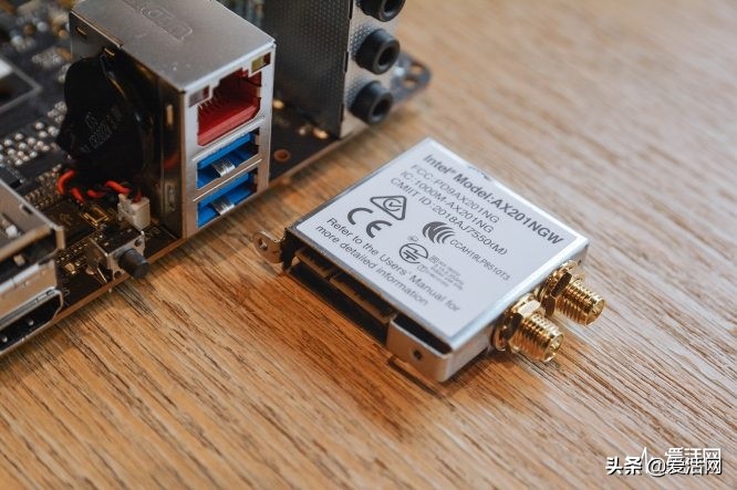 mini-ITX主板该怎么做成旗舰？来看看技嘉Z490IAORUSULTRA