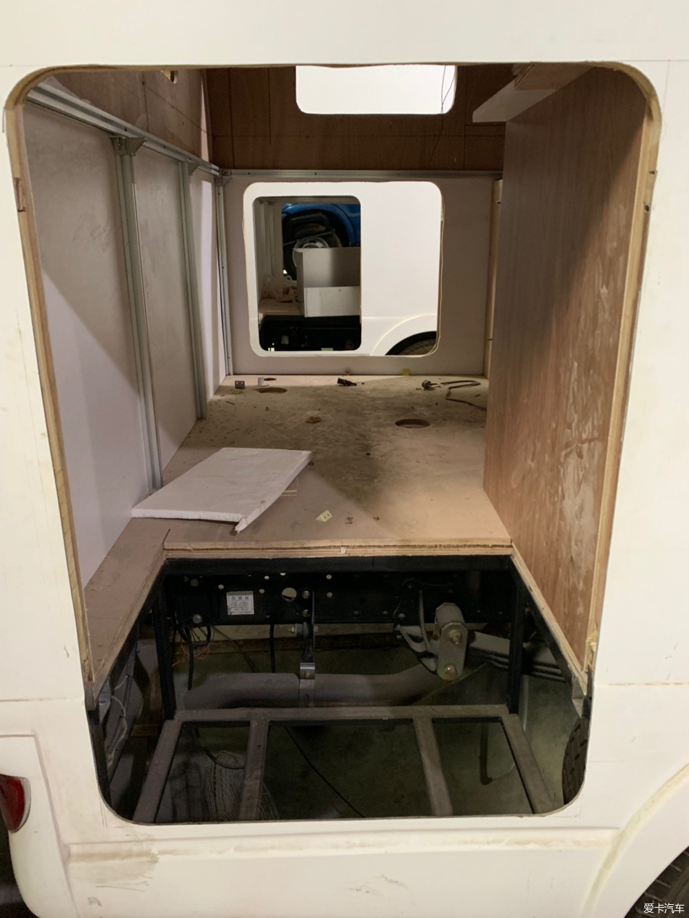 2.0t发动机搭载爱信8at变速箱suv,3.0t柴油v6发动机8at变速箱的车