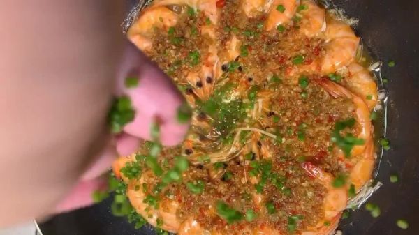 开背虾蒜蓉粉丝虾,蒜蓉开背虾金针菇