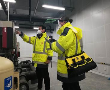 向坚守疫线的硬核志愿者们致敬,战疫先锋不忘初心硬核坚守陈扬