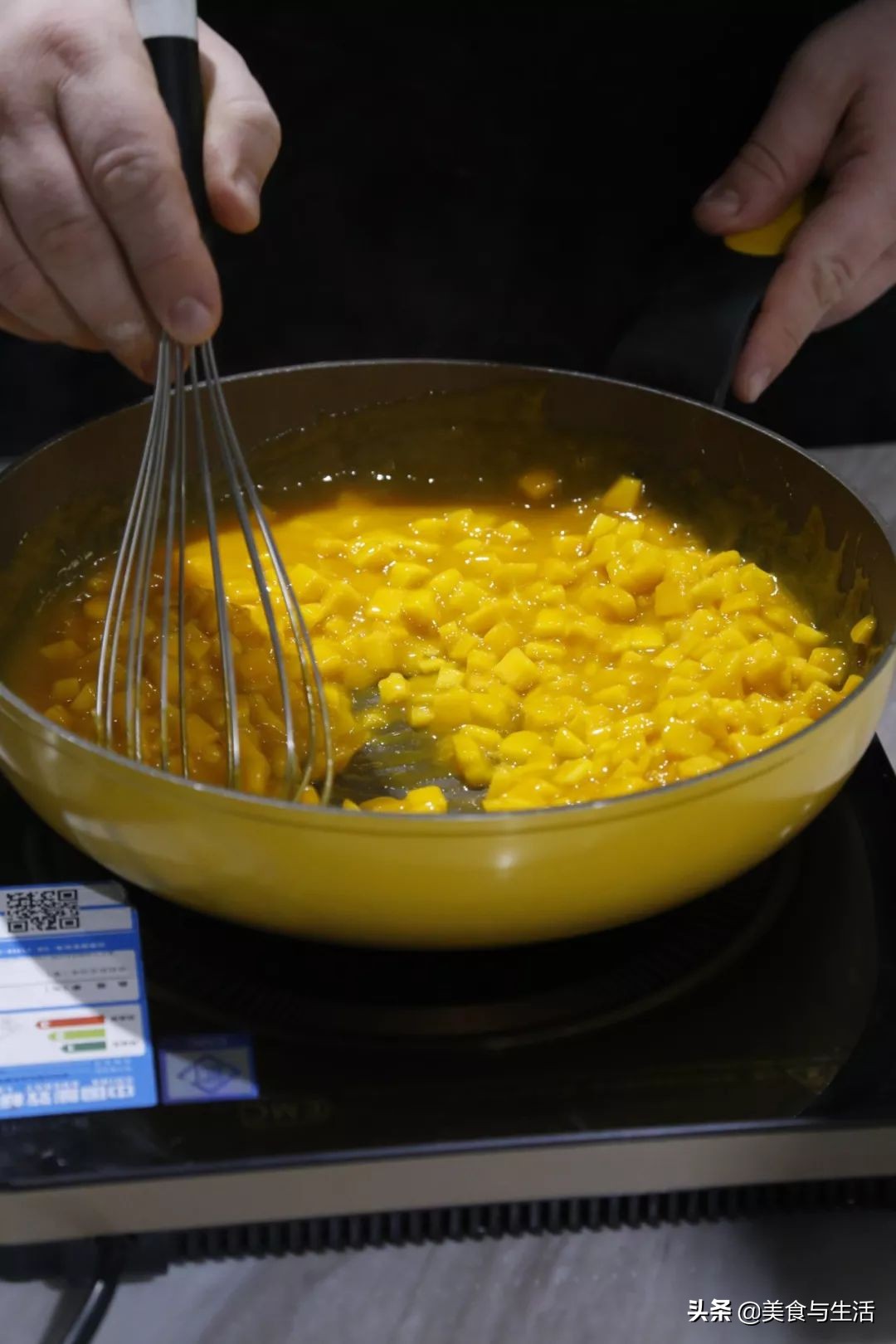 孩子不爱吃面包，里面可以放点它，青柠芒果果泥简简单单就能做