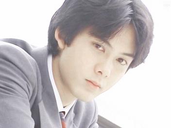 美胜金城武，18岁的他艳绝亚洲：没人永远年轻，但总有人依旧少年