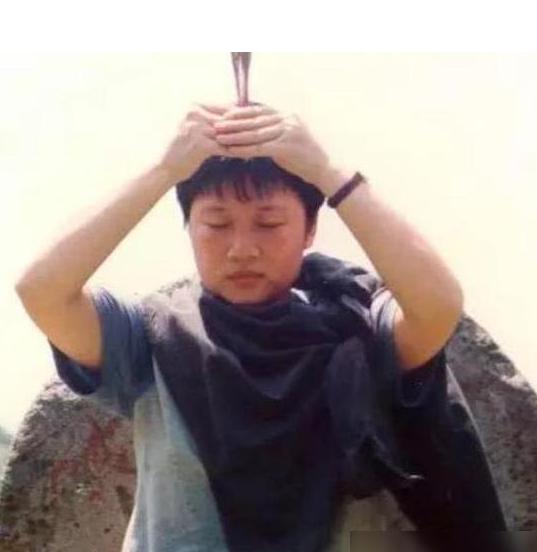 李娜是怎么蜕变的,59岁的李娜如今长得怎么样了