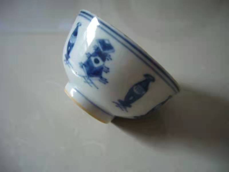 明代青花盘民窑瓷器,哥窑五彩瓷器底款