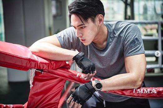 贝克汉姆同款发泥,用发泥做贝克汉姆发型