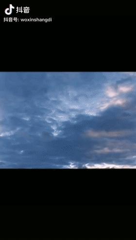 这对神仙眷侣，率300万抖音粉丝“云冒险”，获5000万网友点赞