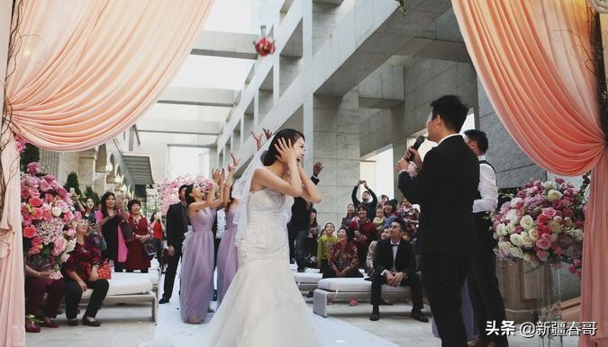 接亲游戏小攻略让你的婚礼更有趣,新郎接亲堵门游戏大全