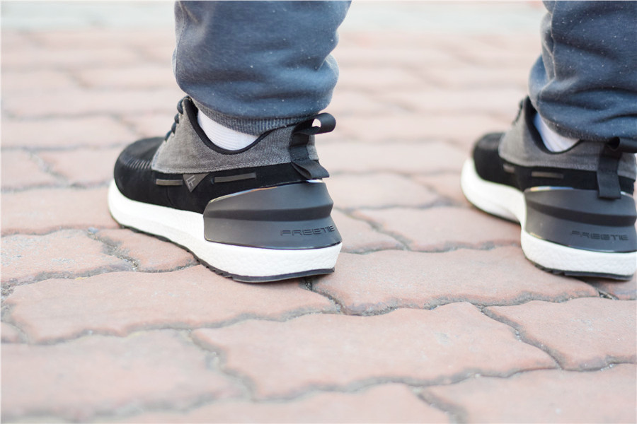 小米有品高科技鞋,好饭不怕晚抖音探店