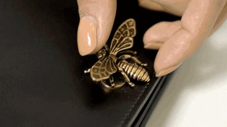 小蜜蜂珠宝是哪个品牌,蜜蜂标志是什么珠宝牌子