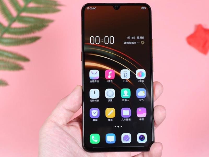 vivo新款手机直降300至1200元,vivo新机2299元