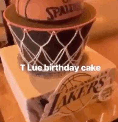 湖人三连冠成员泰伦卢,泰伦卢晒湖人主题蛋糕