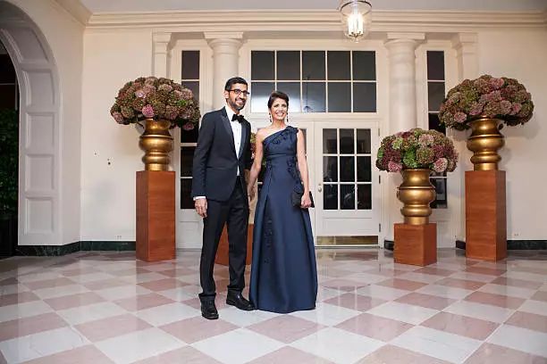 灏忔椂鍊欏緢绌烽潬鑷繁鍔姏鎴愬姛,璋锋瓕ceo鏇剧┓鍒拌繛涔﹀寘閮戒拱涓嶈捣