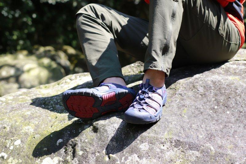 keen2018年湖水蓝凉鞋,户外防水透气凉鞋