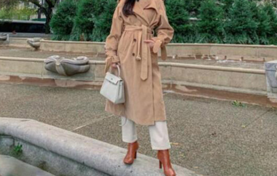 驼色大衣配驼色毛衣穿出高级感,驼色大衣搭配驼色的马丁靴