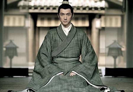 跪立是什么礼仪,成人礼跪拜是单膝跪还是双膝跪