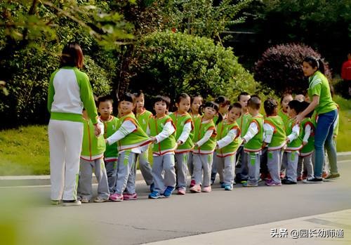 三年级学生年龄特征心理特点,幼儿园托班小朋友几岁