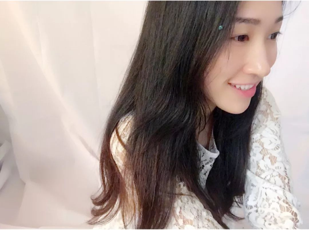 败家女花了三十多万买化妆品,败家女人的化妆品