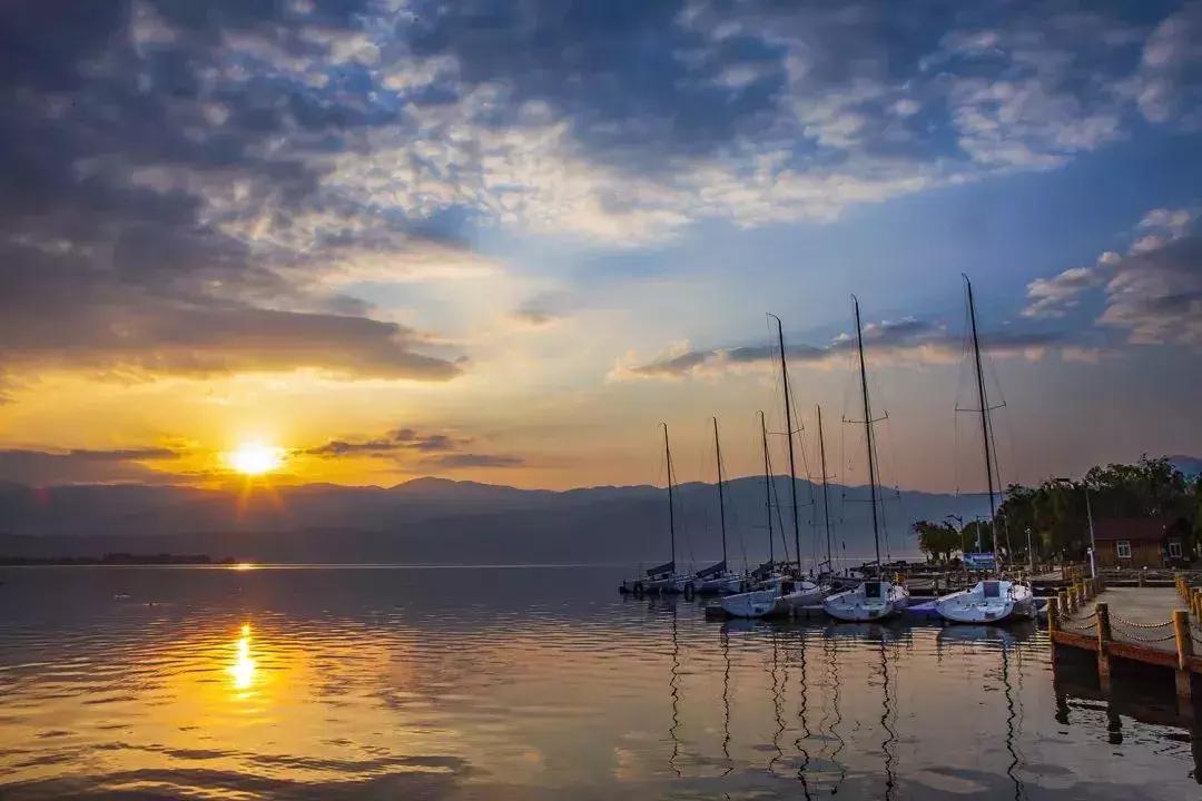 閭涘窞鏃呮父鏀荤暐,閭涙捣椋庢櫙鍖烘梾娓告敾鐣ヤ竴鏃ユ父