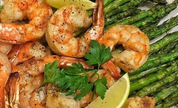 蛋白粉和鸡蛋白哪个减脂好,减脂期什么时间喝蛋白粉最合适