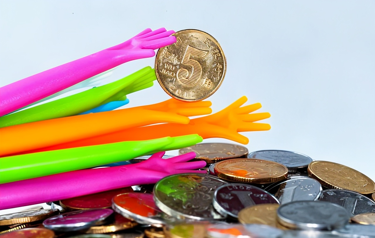 为什么很多人愿意把钱存余额宝里,为什么余额宝那么多人都要存银行