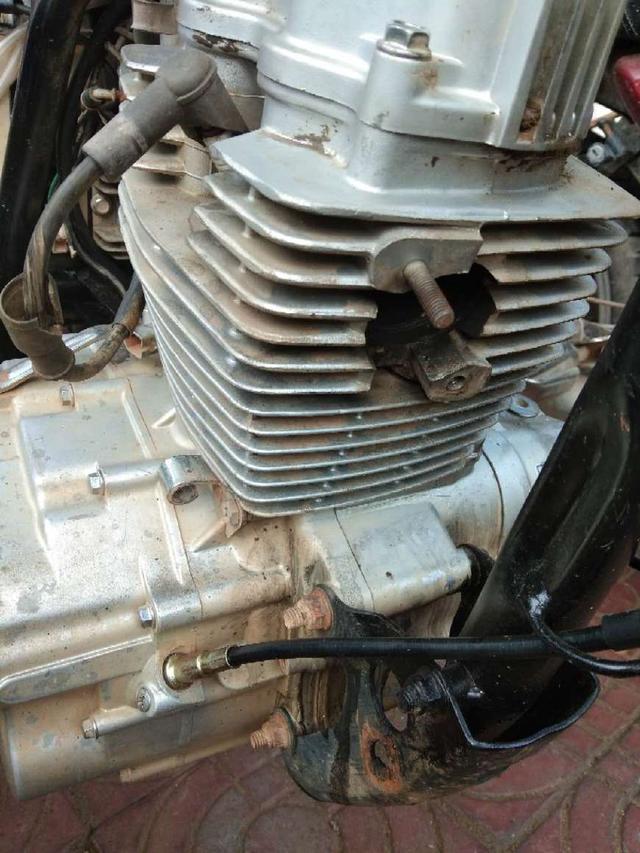 摩托车气缸螺丝断了,摩托车消音器螺丝断缸头了怎么办