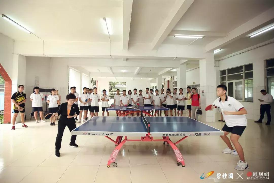 邓亚萍奥运冠军颁奖典礼,奥运冠军邓亚萍励志演讲