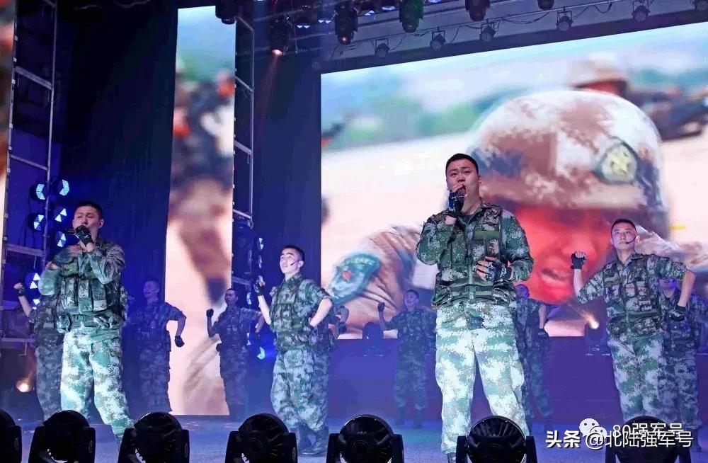 军营春晚嗨翻全场,军营春晚众星闪耀你喜欢哪一款