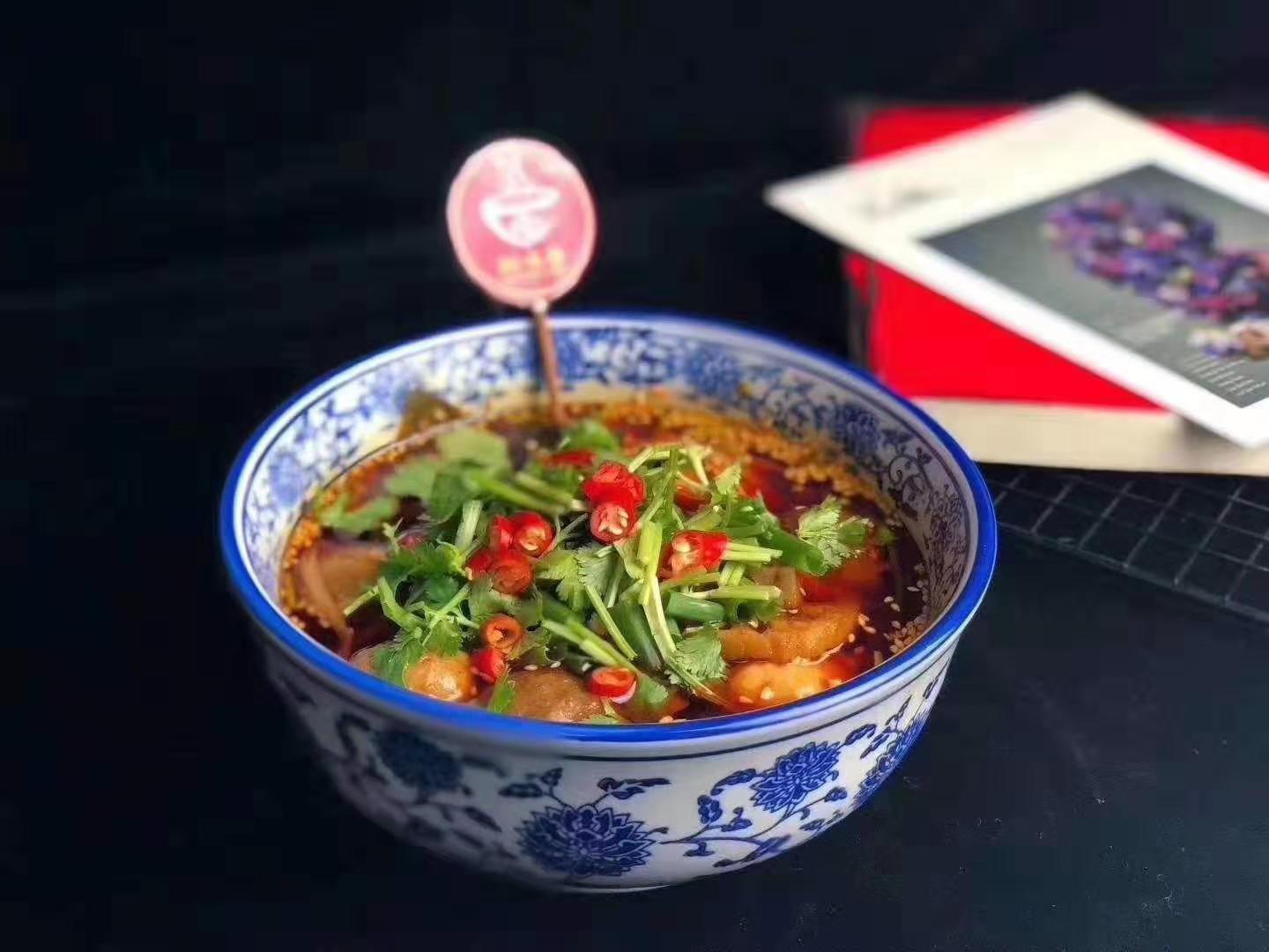 四川想学麻辣烫去哪学最正宗,哪里有正宗麻辣烫技术学习