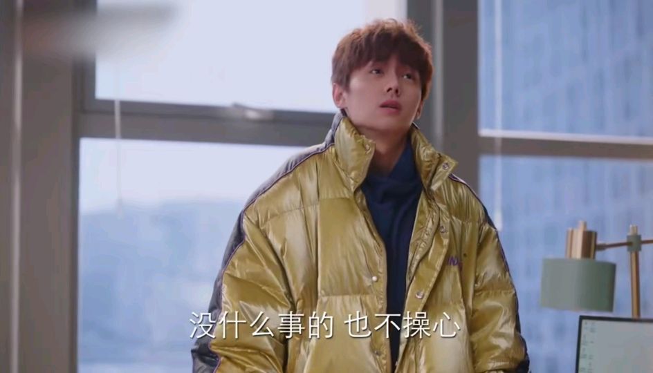 小10岁贪玩爱打游戏的小奶狗追老板姐姐，表白细节到位，挺有心