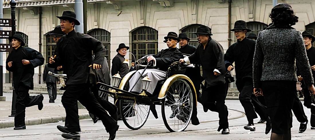 蒋介石悬赏百万要他人头，周总理惋惜：“应早点把先生接来延安”